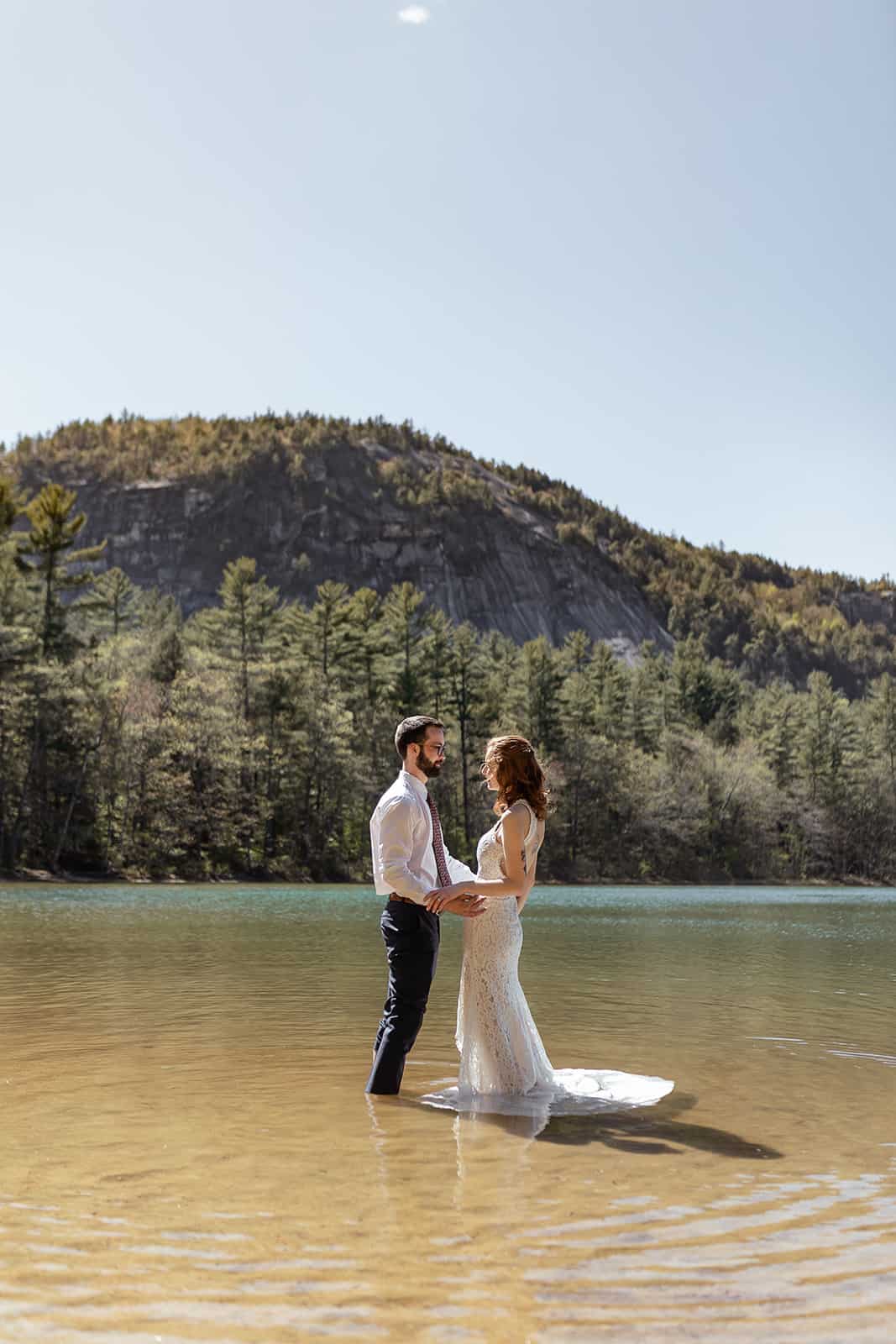 easy-outdoor-places-to-get-married-in-new-hampshire